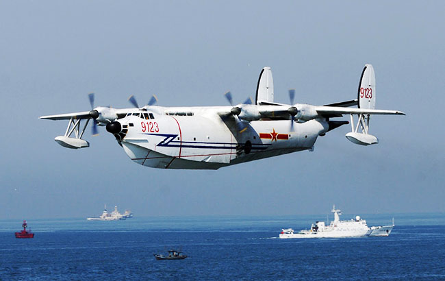 В Китае самолет-амфибию допустили к полетам